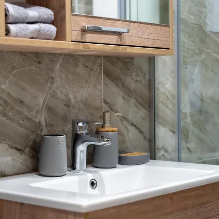 Harmony Lux & Spa, Elsa 2 즐라티보